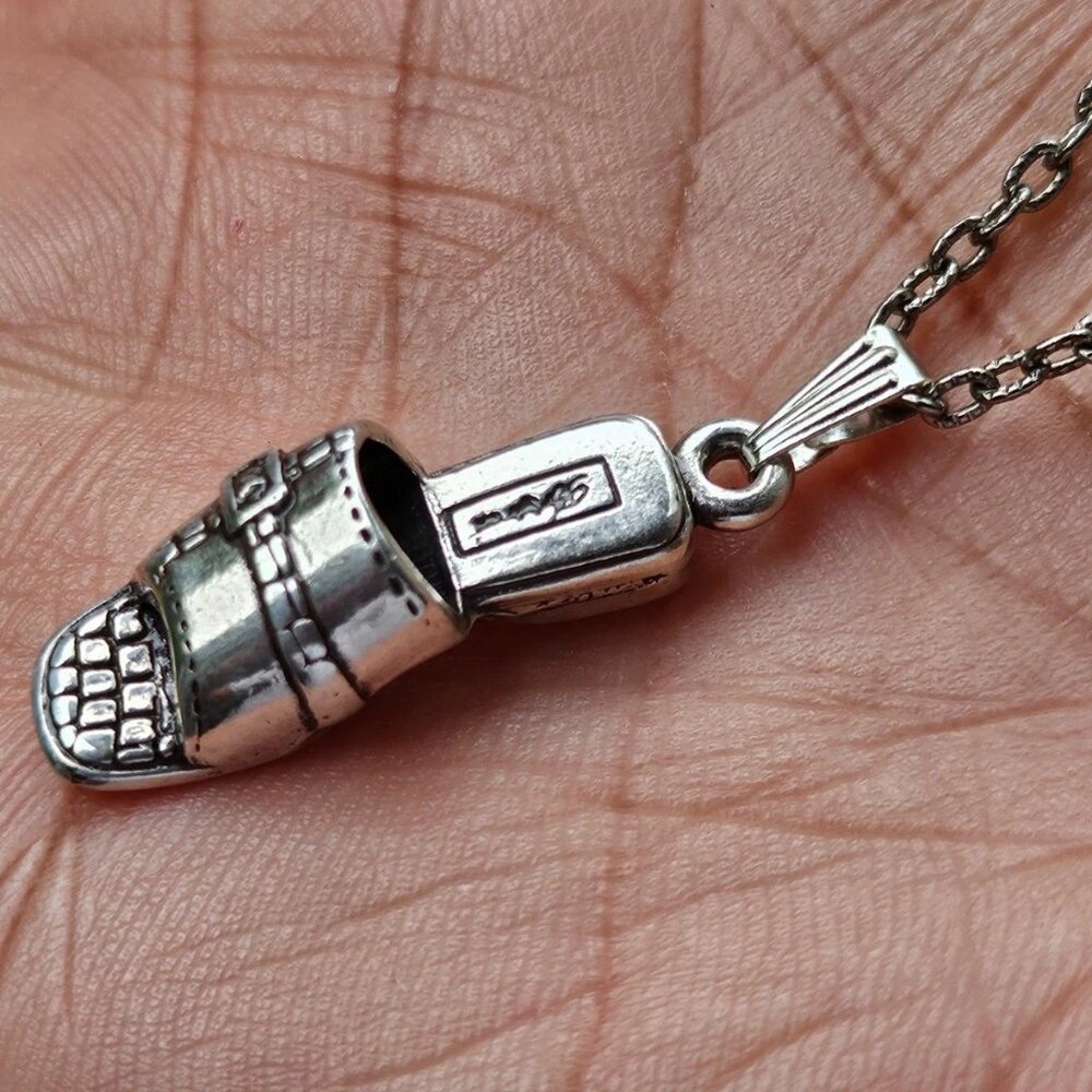 Shoe Pendant Necklace Silver Tone Fashion Jewelry Sandal Pendant New